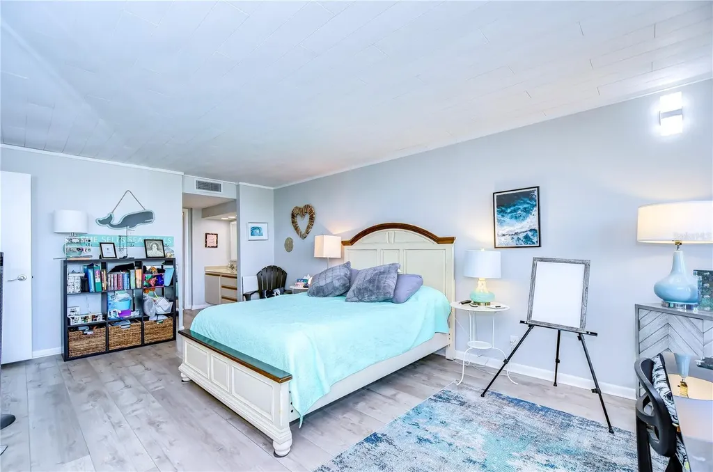 2616 Cove Cay Drive Clearwater FL 33760