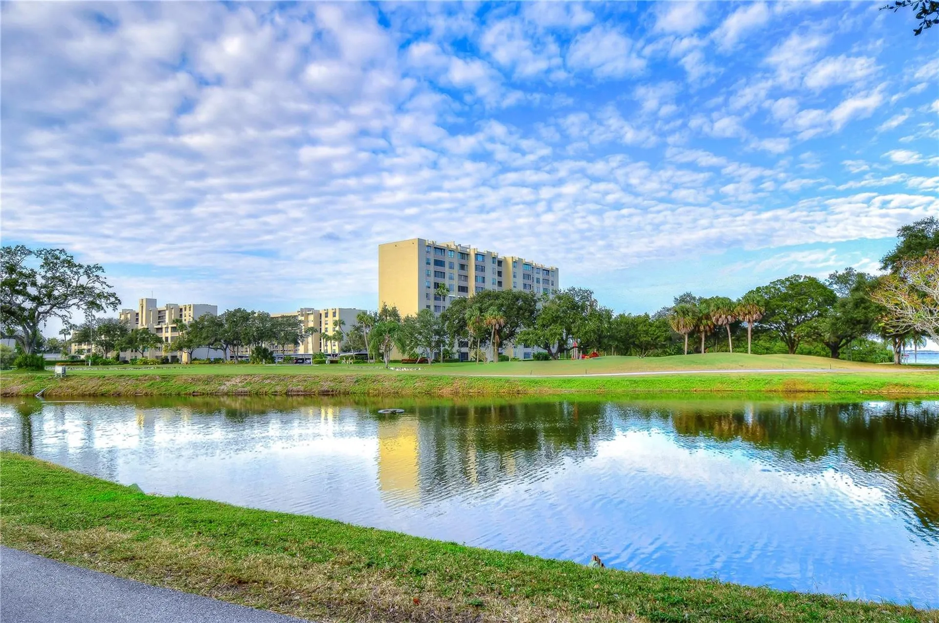 2616 Cove Cay Drive Clearwater FL 33760