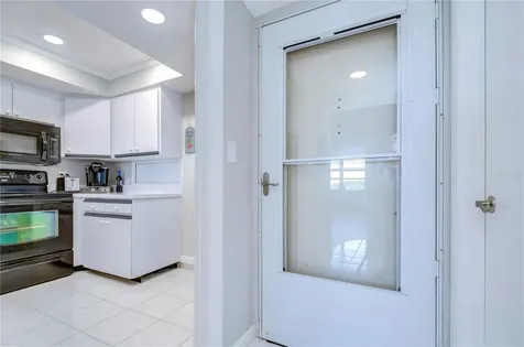 2616 Cove Cay Drive Clearwater FL 33760