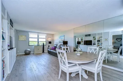 2616 Cove Cay Drive Clearwater FL 33760