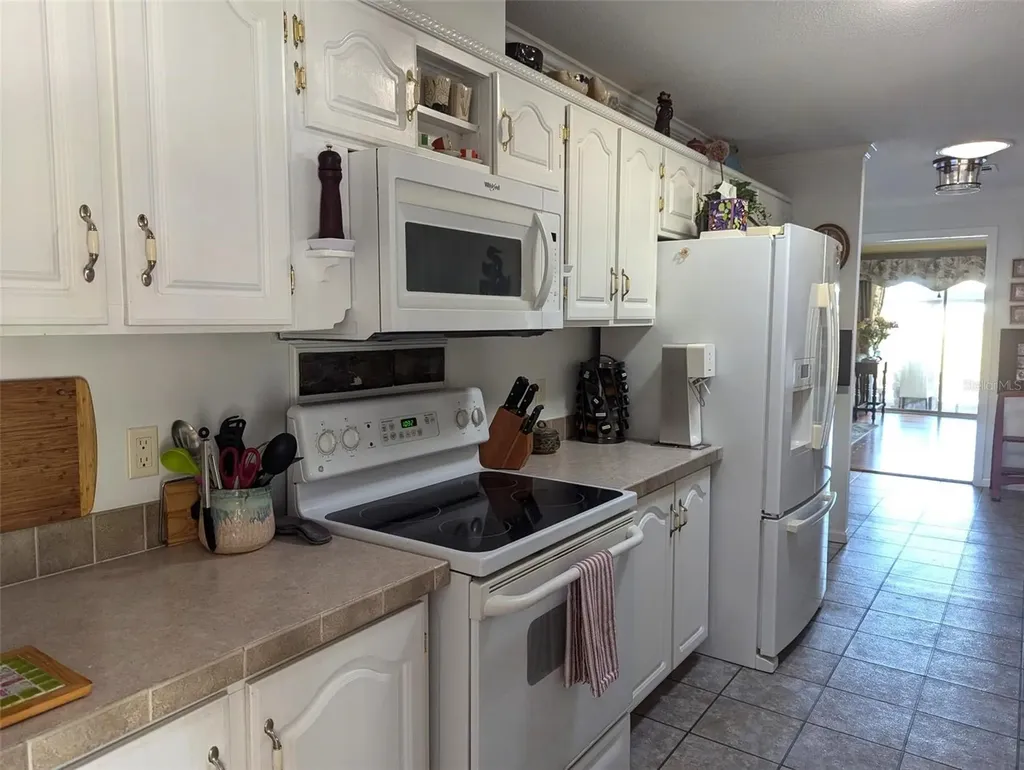 2100 Kings Highway Port Charlotte FL 33980