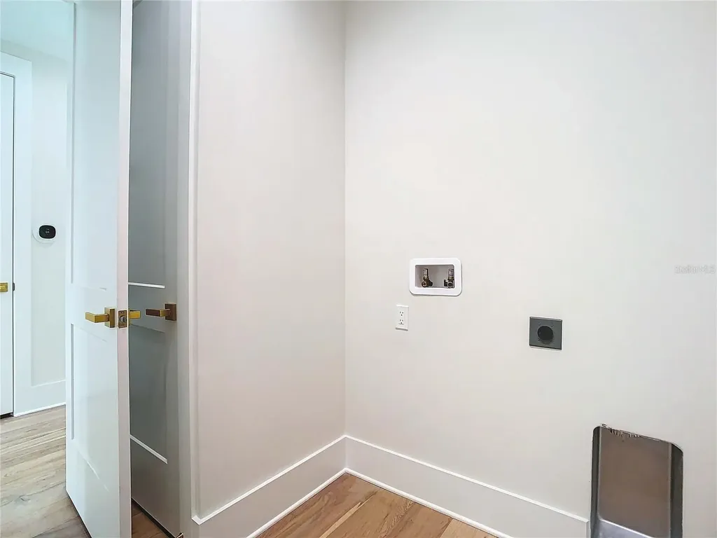 2345 Bahia Vista Street Sarasota FL 34239