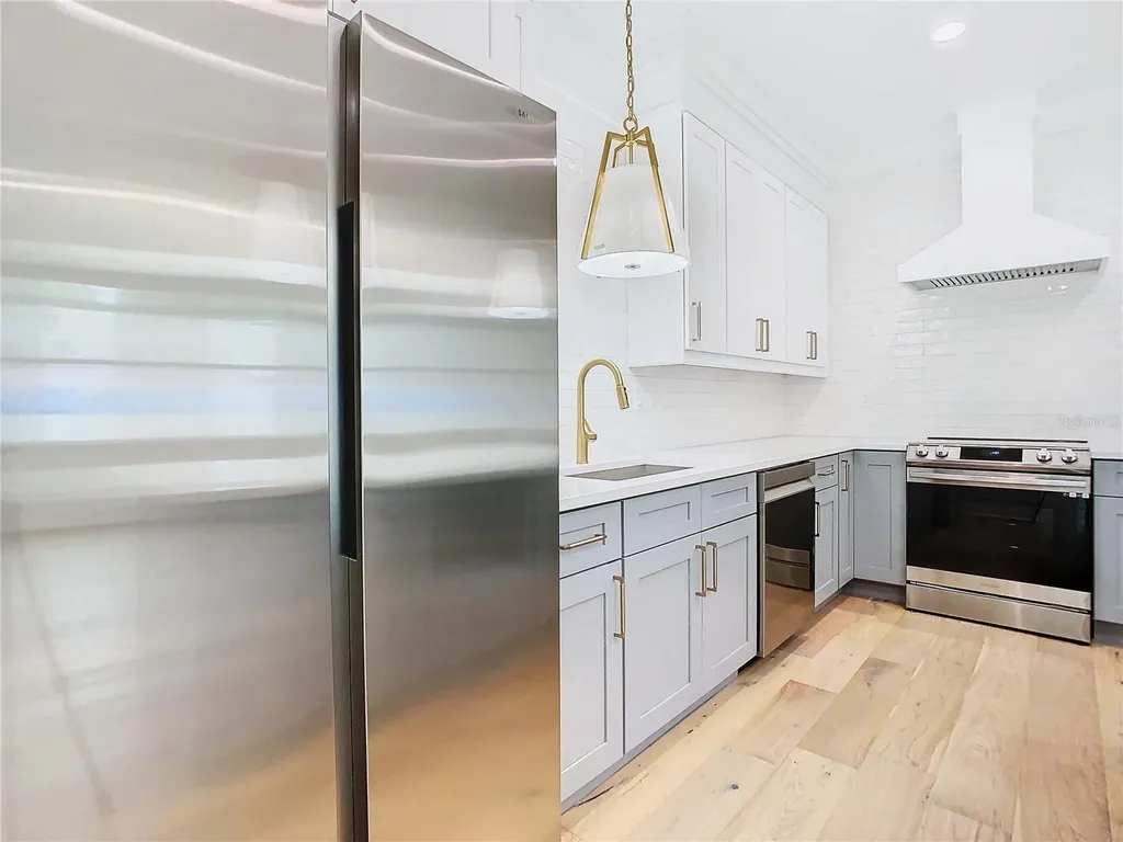 2345 Bahia Vista Street Sarasota FL 34239