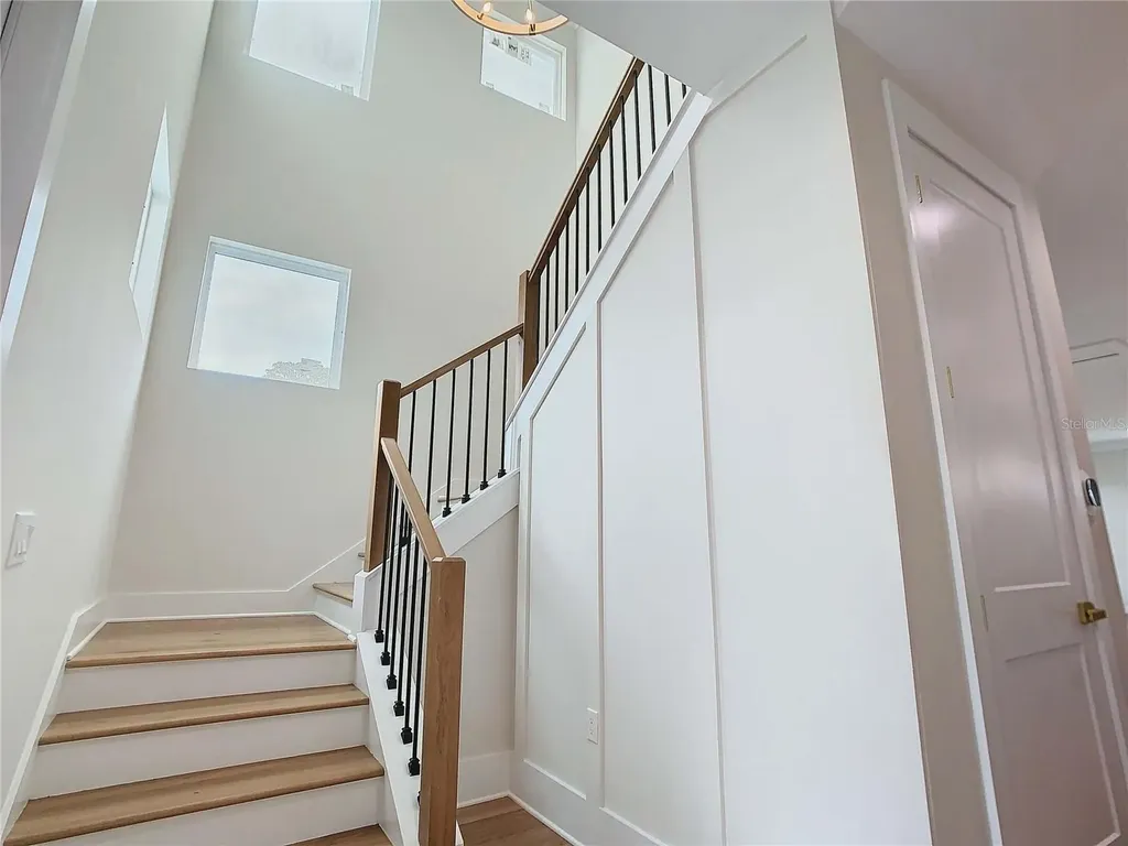 2345 Bahia Vista Street Sarasota FL 34239