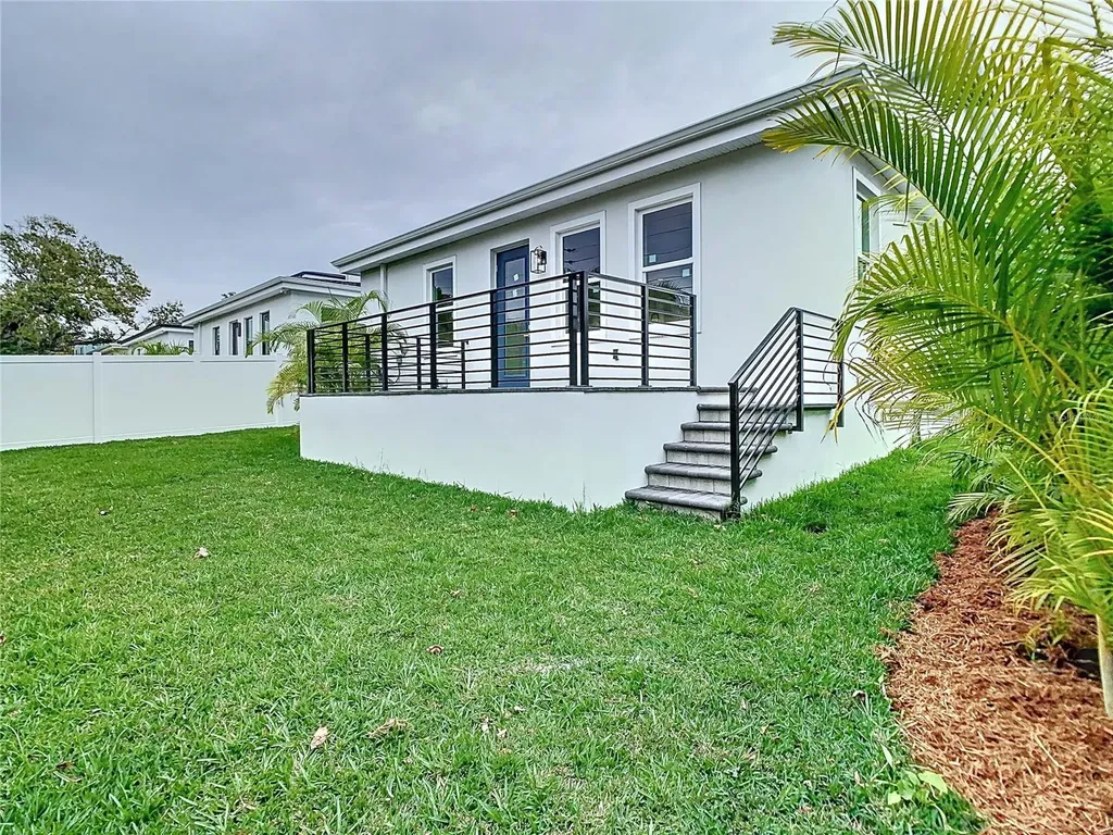 2345 Bahia Vista Street Sarasota FL 34239