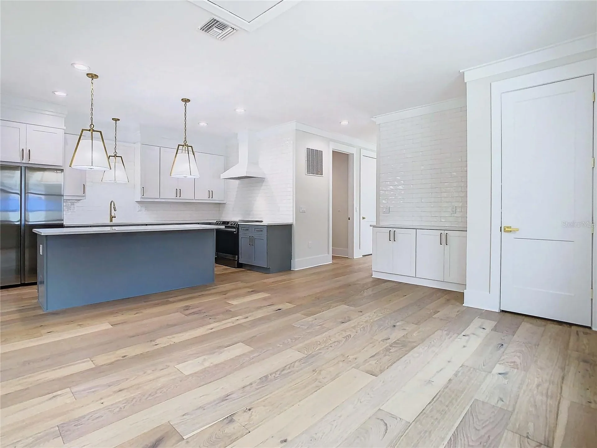 2345 Bahia Vista Street Sarasota FL 34239