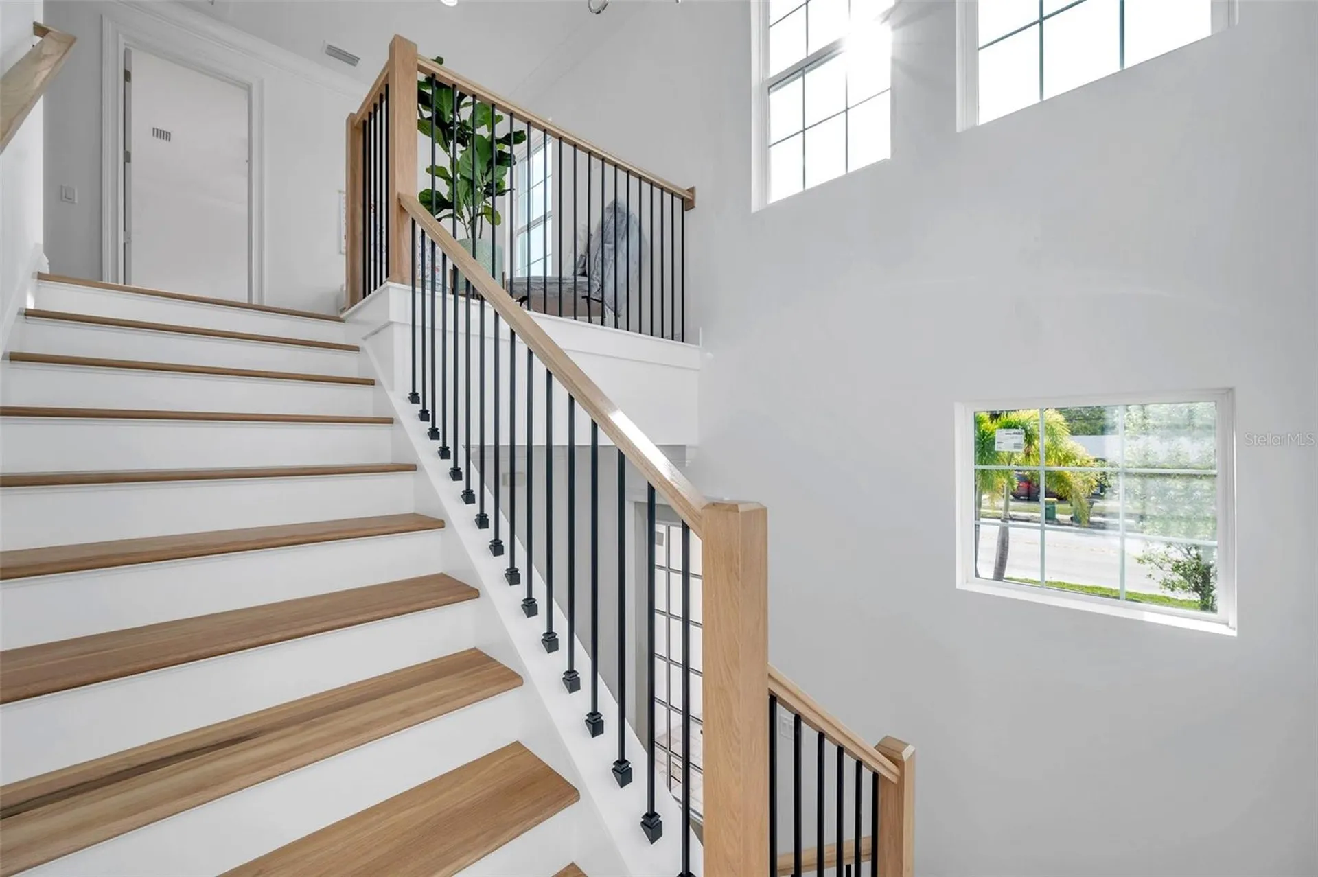 2345 Bahia Vista Street Sarasota FL 34239