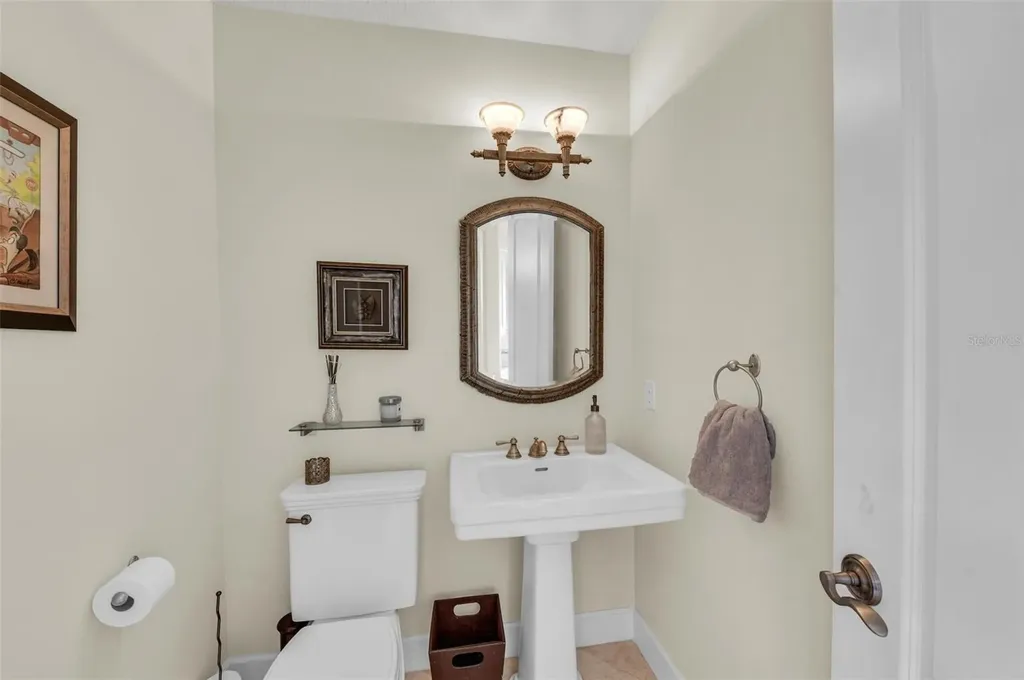 550 Yardarm Lane Longboat Key FL 34228