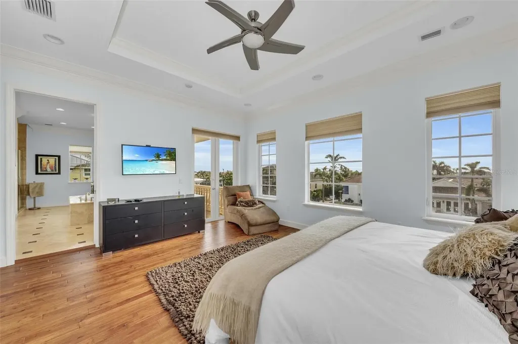 550 Yardarm Lane Longboat Key FL 34228