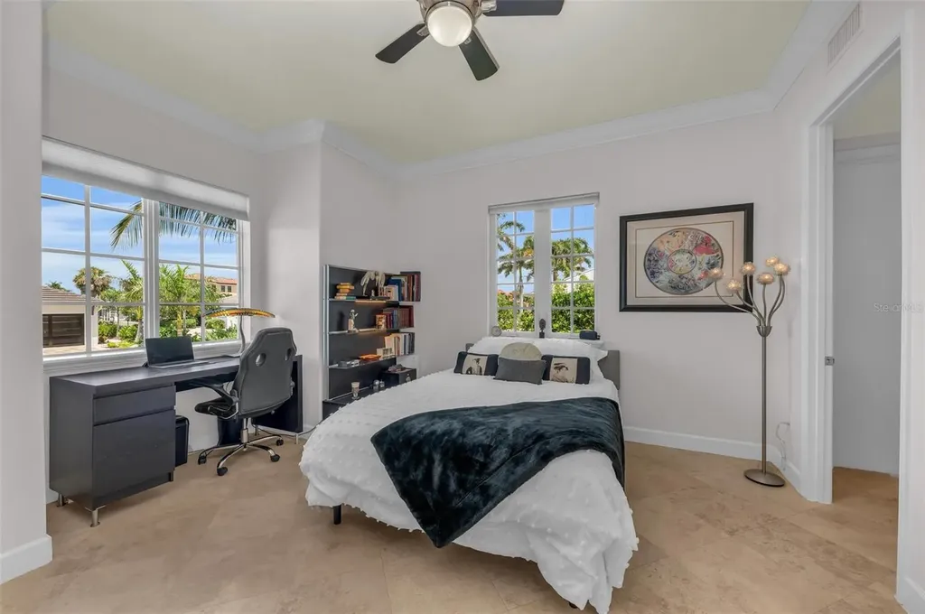 550 Yardarm Lane Longboat Key FL 34228