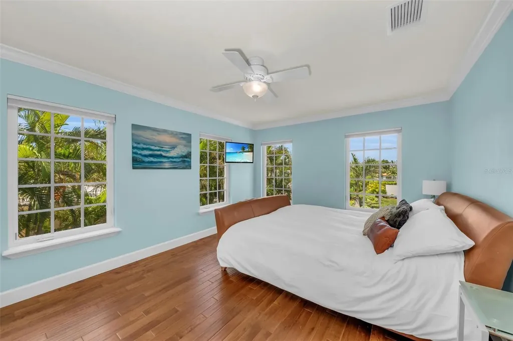 550 Yardarm Lane Longboat Key FL 34228