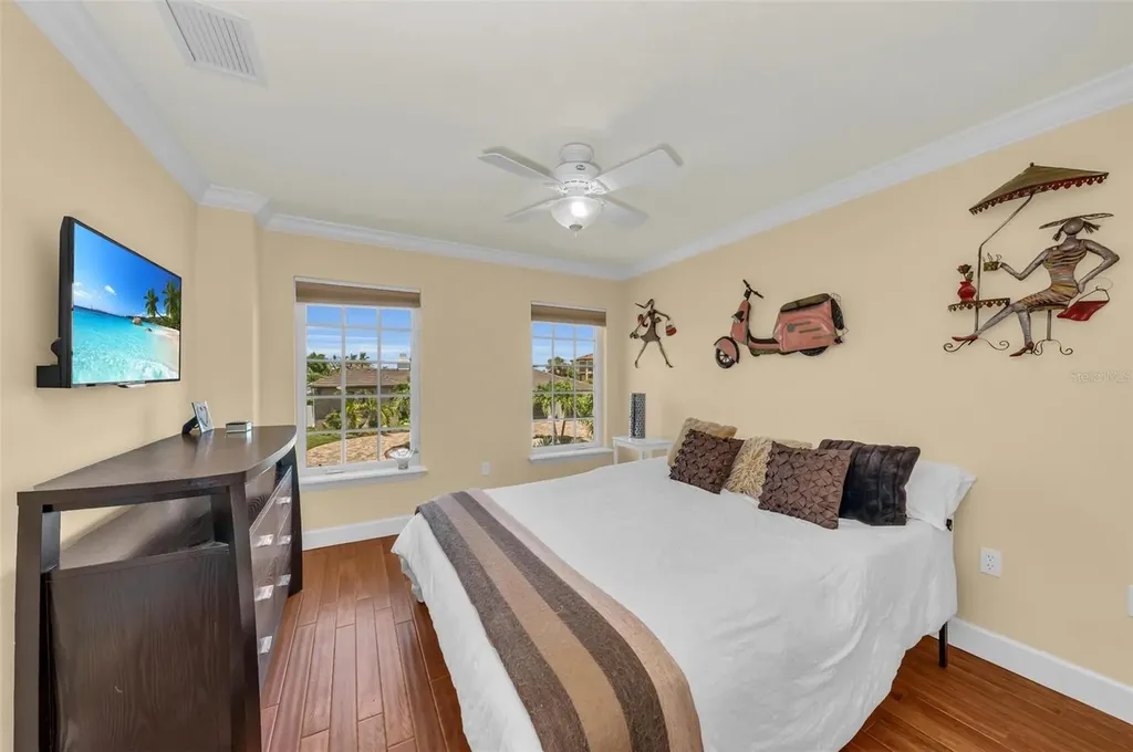 550 Yardarm Lane Longboat Key FL 34228