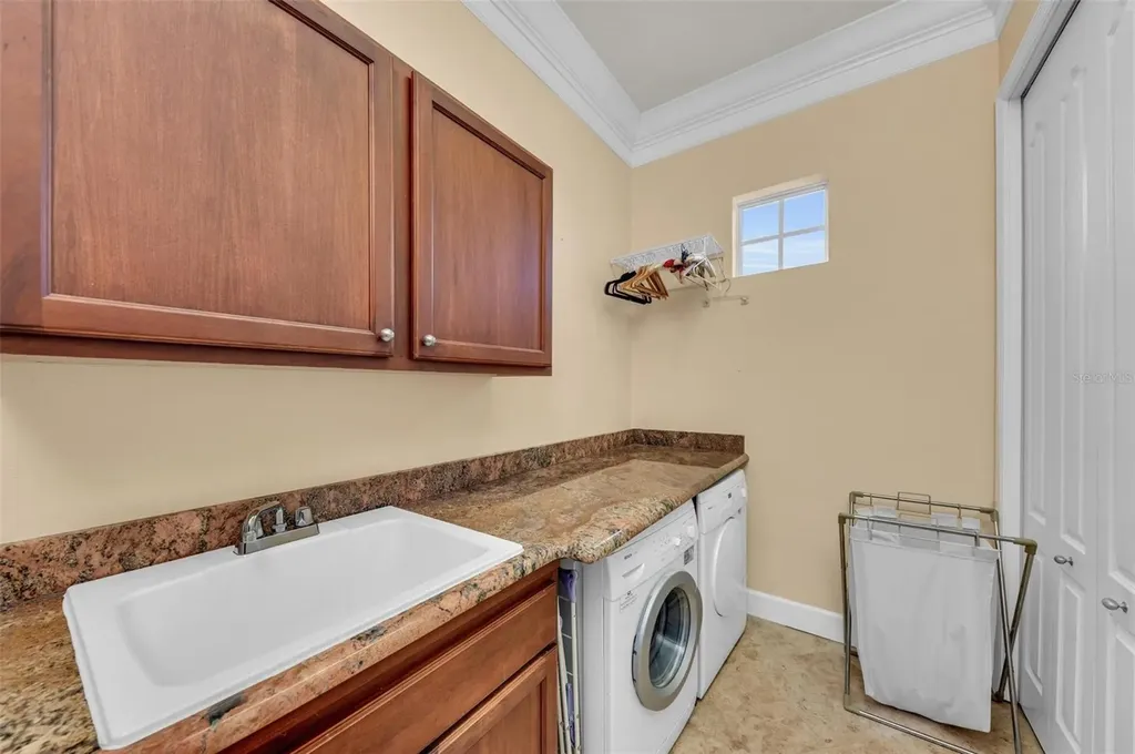 550 Yardarm Lane Longboat Key FL 34228