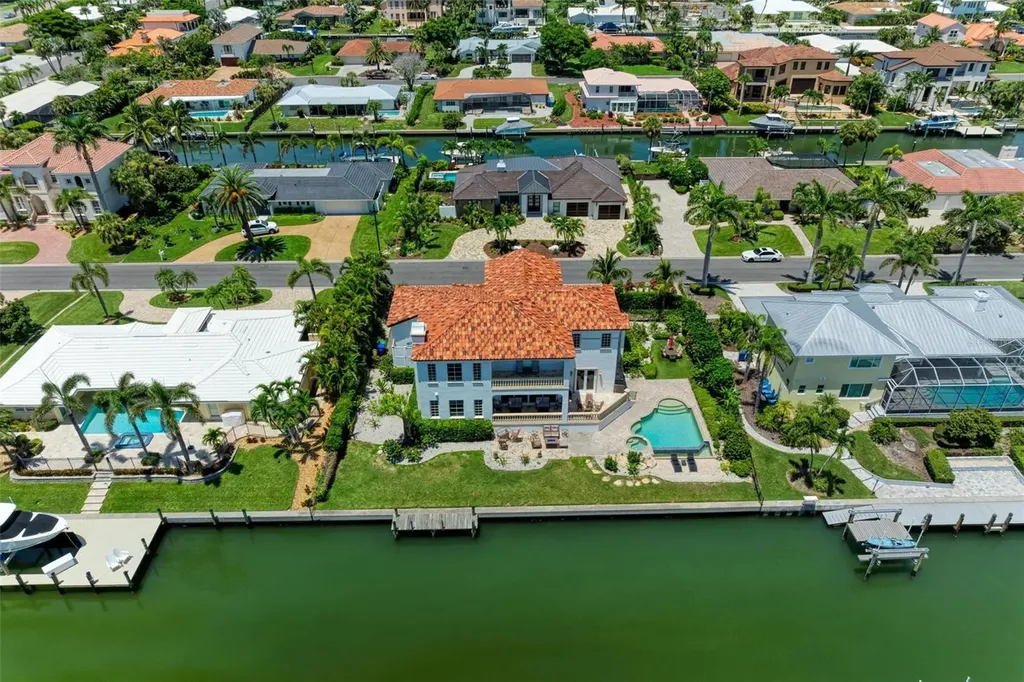 550 Yardarm Lane Longboat Key FL 34228