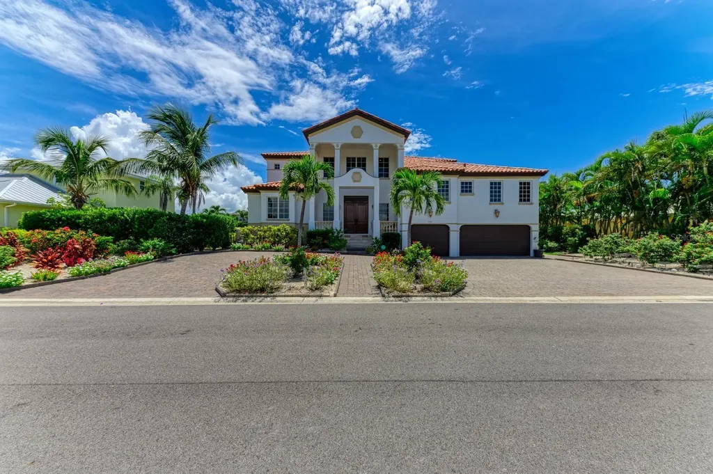 550 Yardarm Lane Longboat Key FL 34228
