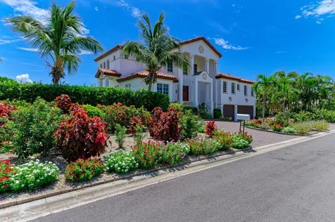 550 Yardarm Lane Longboat Key FL 34228