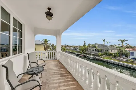 550 Yardarm Lane Longboat Key FL 34228