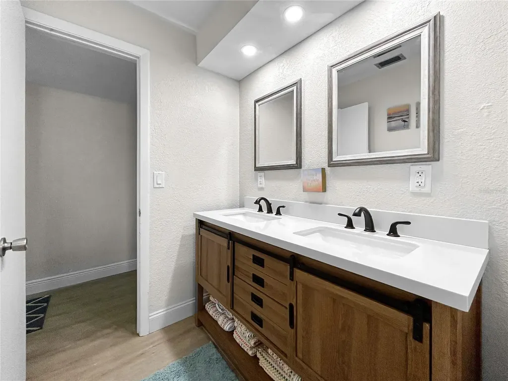 2505 Bay Boulevard Indian Rocks Beach FL 33785