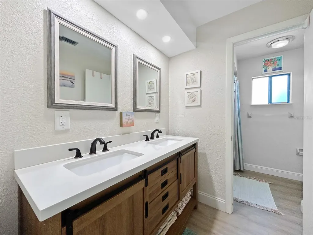 2505 Bay Boulevard Indian Rocks Beach FL 33785