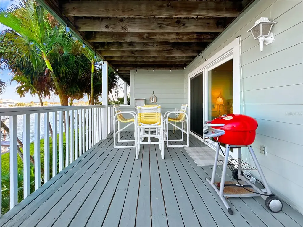 2505 Bay Boulevard Indian Rocks Beach FL 33785