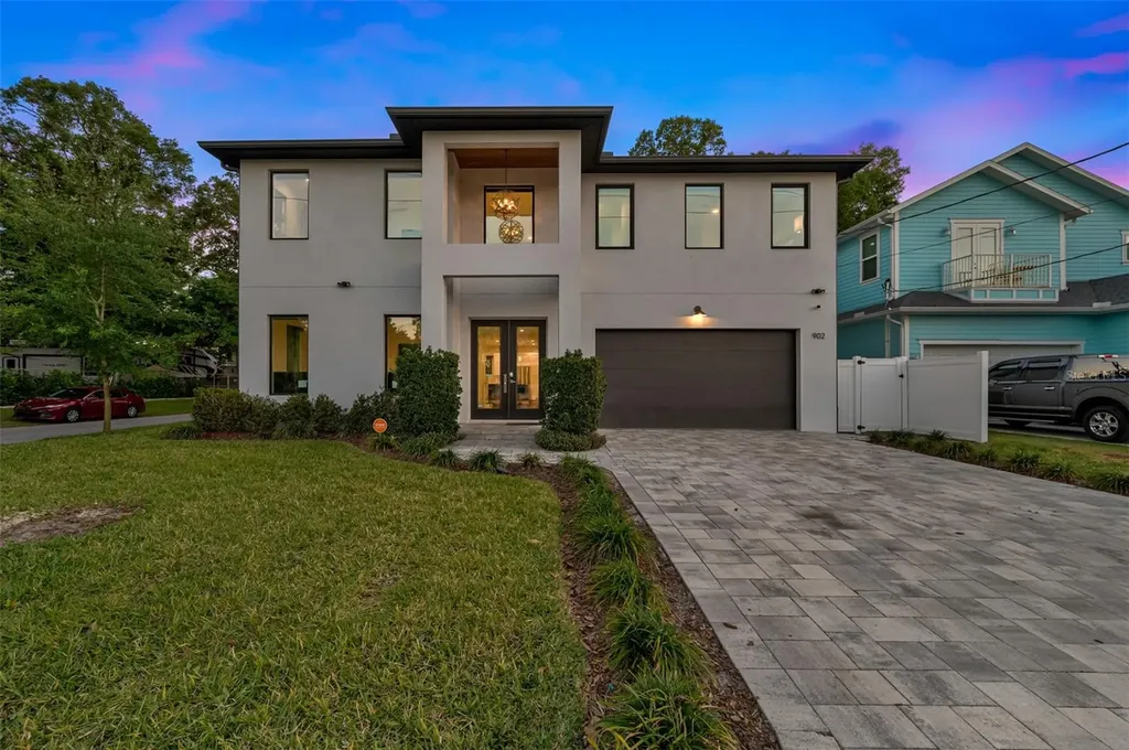 902 W Plymouth Street Tampa FL 33603