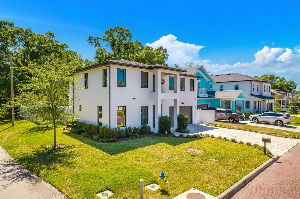 902 W Plymouth Street Tampa FL 33603