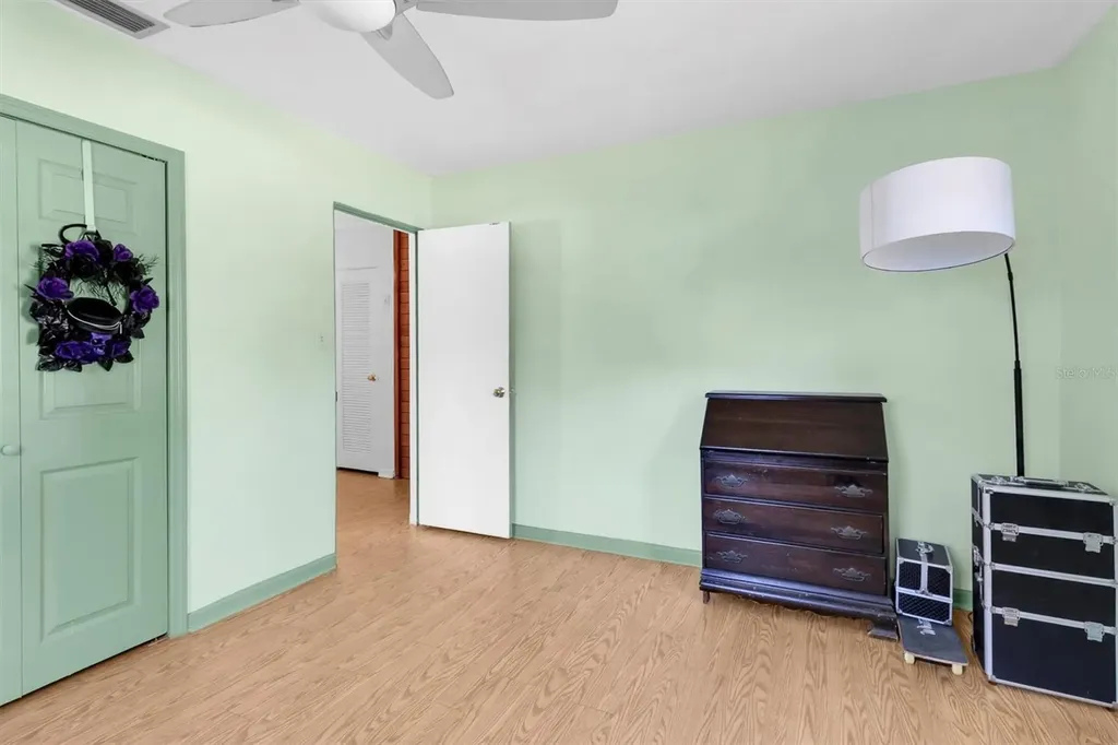 1797 Rainbow Boulevard Clearwater FL 33760