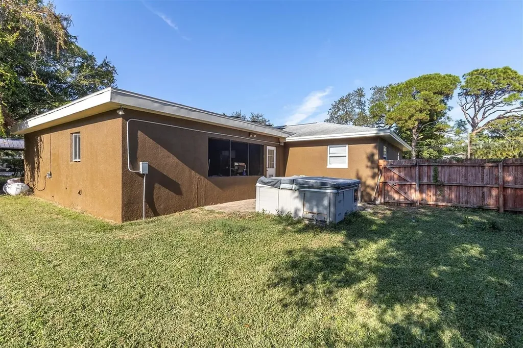 1797 Rainbow Boulevard Clearwater FL 33760
