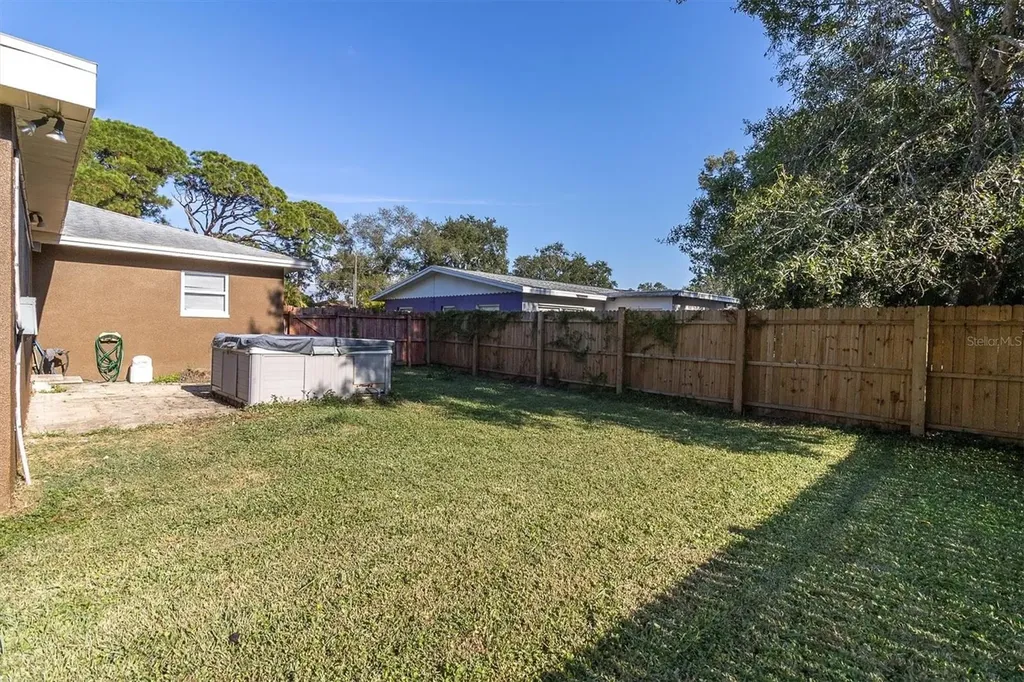1797 Rainbow Boulevard Clearwater FL 33760