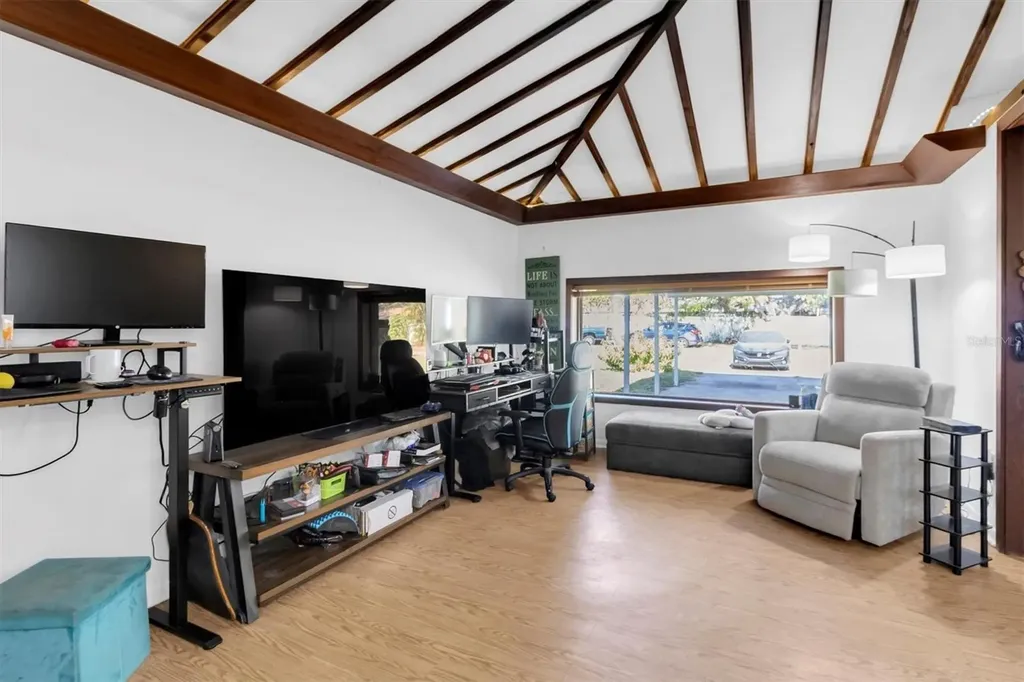 1797 Rainbow Boulevard Clearwater FL 33760