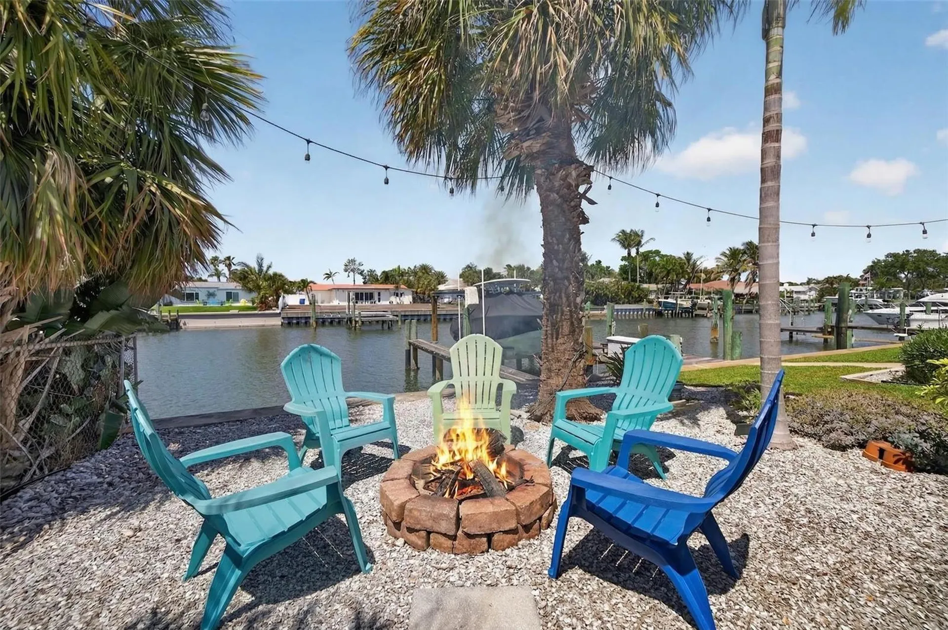 4461 38th Way S St Petersburg FL 33711