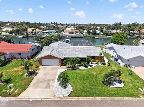 4461 38th Way S St Petersburg FL 33711