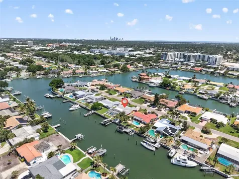 4461 38th Way S St Petersburg FL 33711