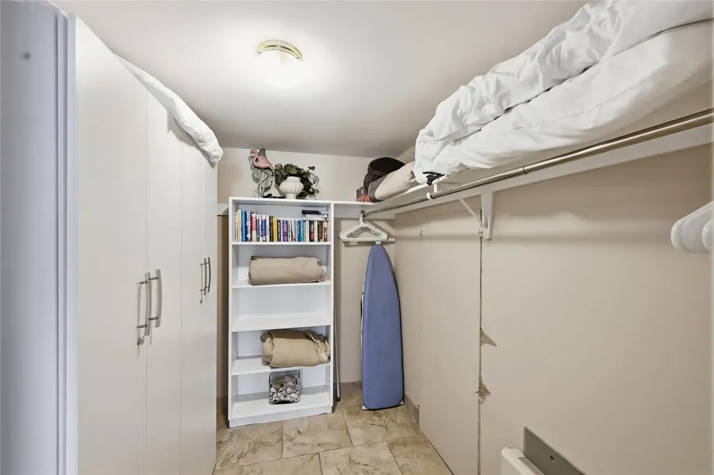 5962 Midnight Pass Road Sarasota FL 34242