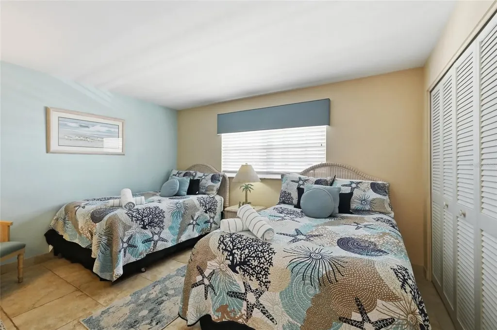 5962 Midnight Pass Road Sarasota FL 34242