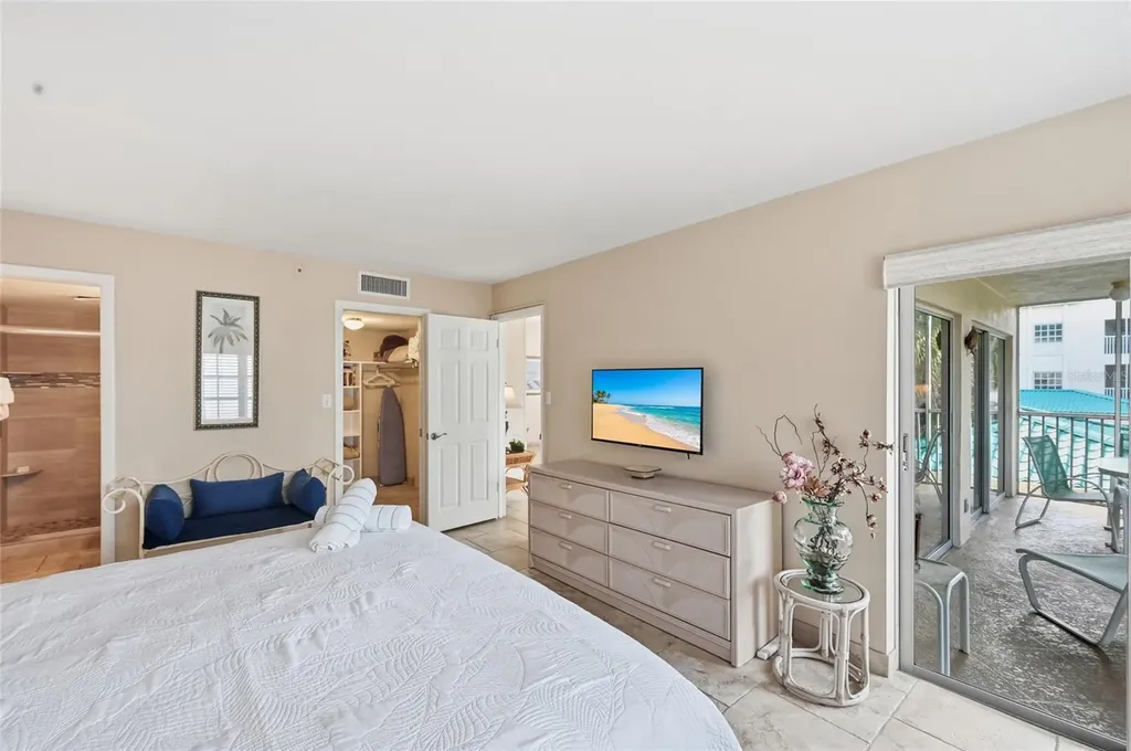 5962 Midnight Pass Road Sarasota FL 34242