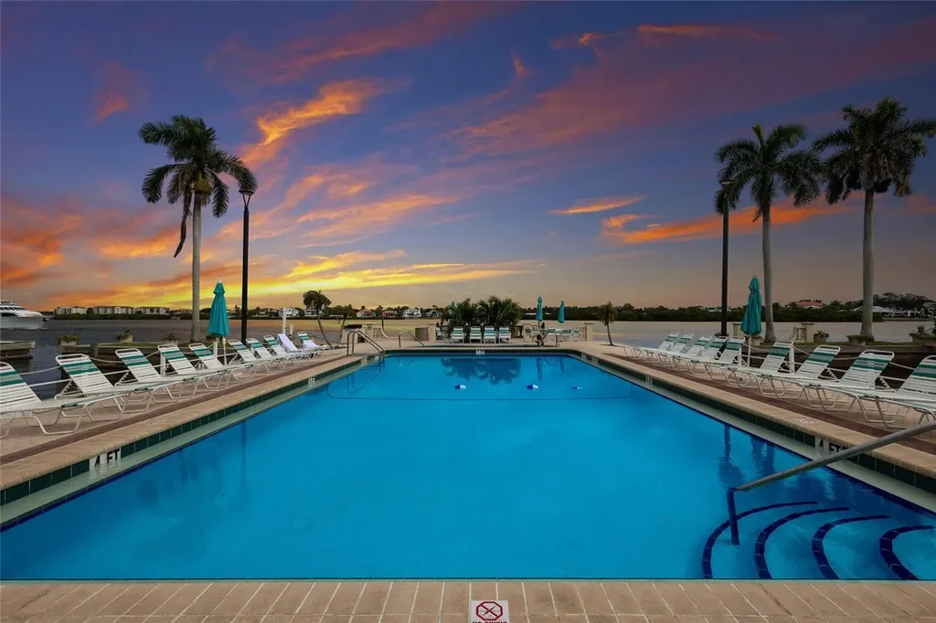 5962 Midnight Pass Road Sarasota FL 34242