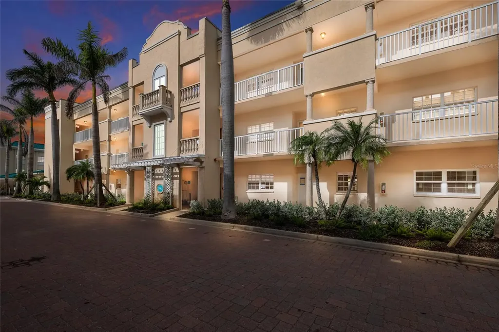 5962 Midnight Pass Road Sarasota FL 34242