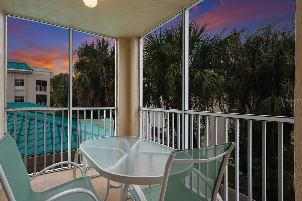 5962 Midnight Pass Road Sarasota FL 34242
