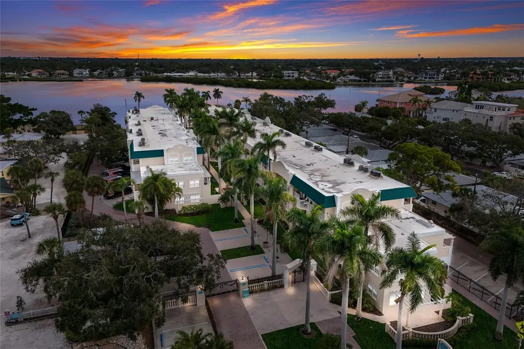 5962 Midnight Pass Road Sarasota FL 34242