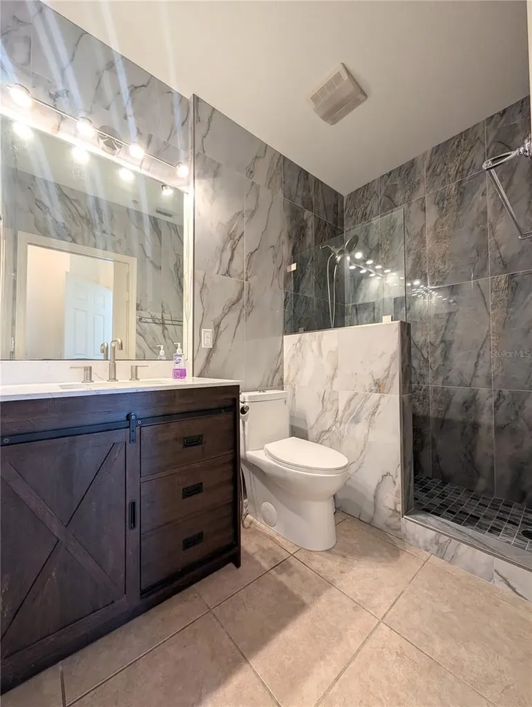 432 Sunset Lake Boulevard Venice FL 34292