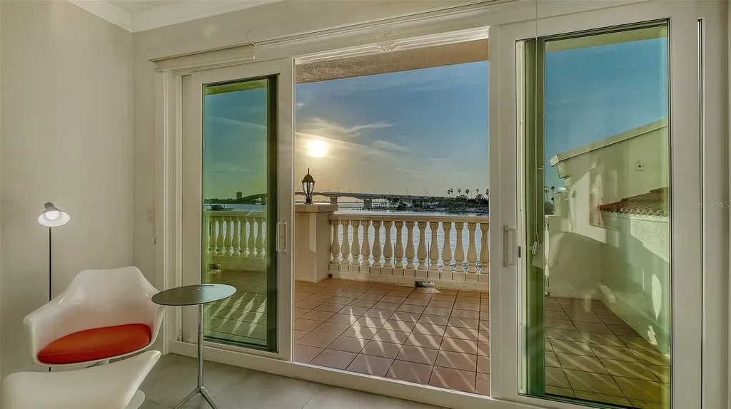 166 Golden Gate Point Sarasota FL 34236