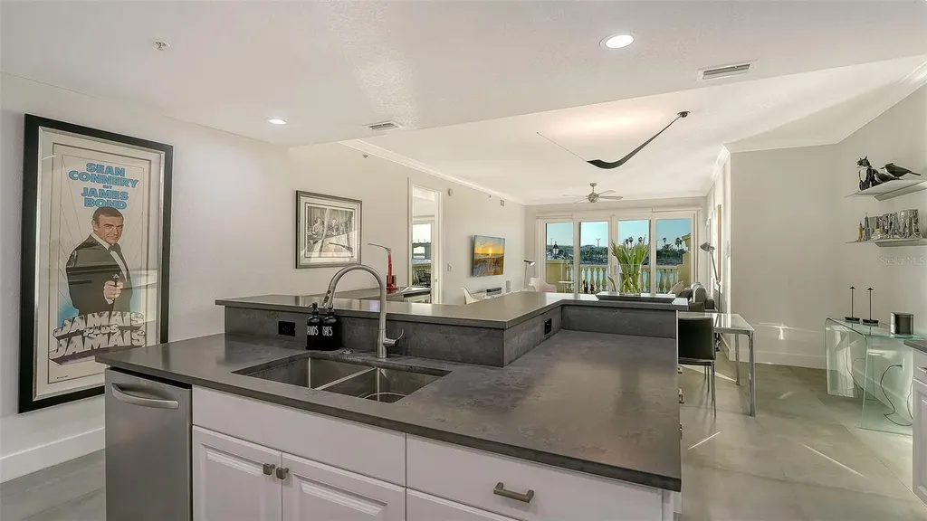 166 Golden Gate Point Sarasota FL 34236