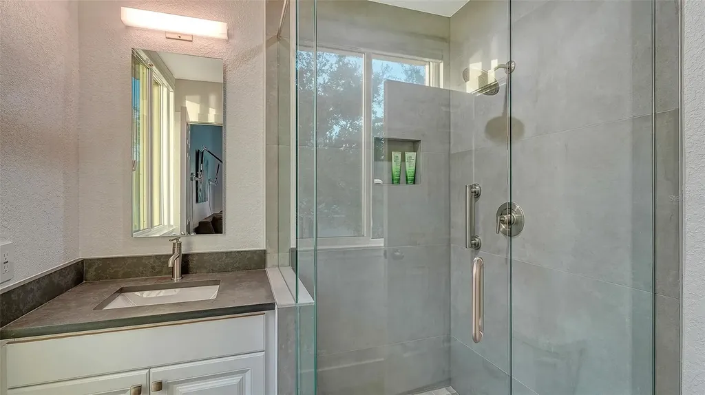 166 Golden Gate Point Sarasota FL 34236