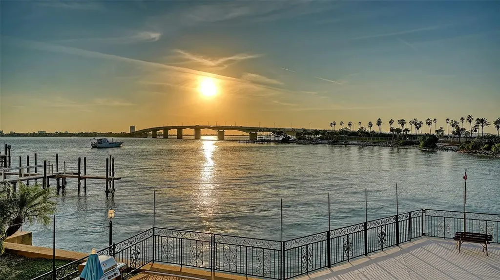 166 Golden Gate Point Sarasota FL 34236