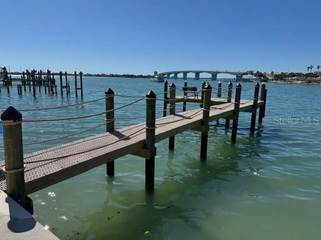 166 Golden Gate Point Sarasota FL 34236