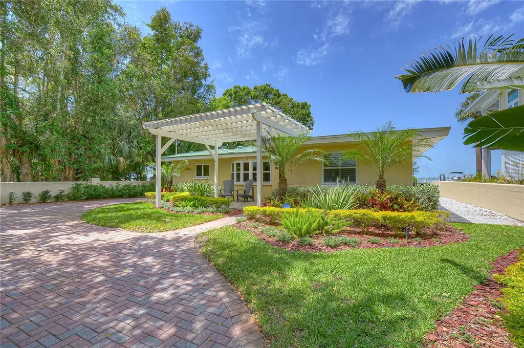 115 Buena Vista Drive S Dunedin FL 34698