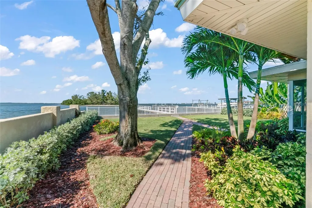 115 Buena Vista Drive S Dunedin FL 34698