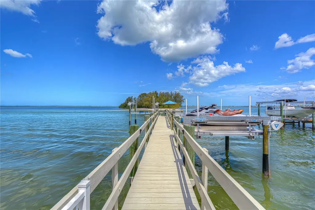 115 Buena Vista Drive S Dunedin FL 34698