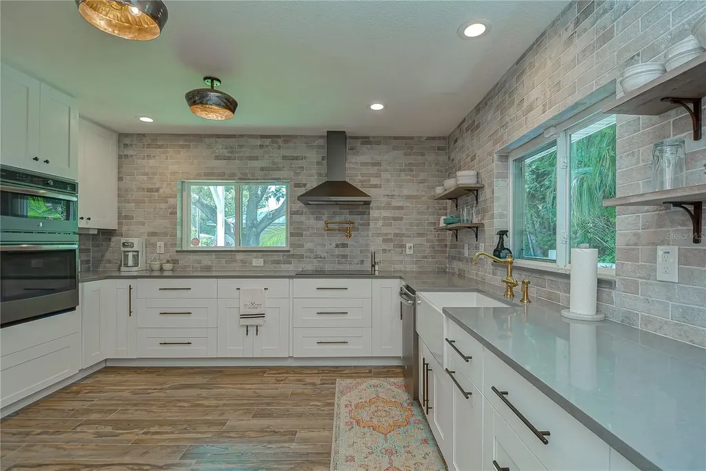 115 Buena Vista Drive S Dunedin FL 34698
